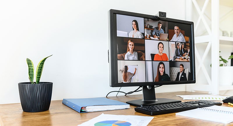 monitor-on-desk-with-zoom-meeting